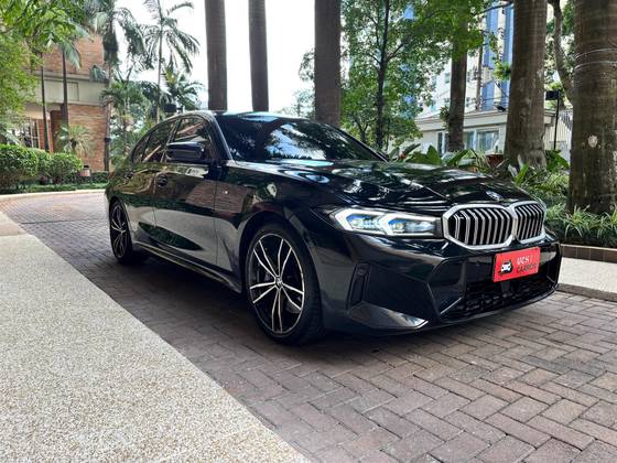 BMW 320i 2.0 16V TURBO FLEX M SPORT AUTOMÁTICO BMW 320i 2.0 16V TURBO FLEX M SPORT AUTOMÁTICO